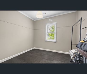 Charming Home In Fantastic Location - Photo 5