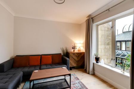 1 bedroom flat to rent - Photo 2