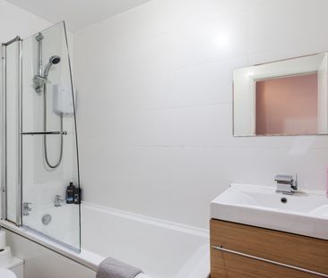 2 Bed Flat, Waterloo Quay, L3 - Photo 6