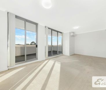 Modern Apartment with View - Photo 3