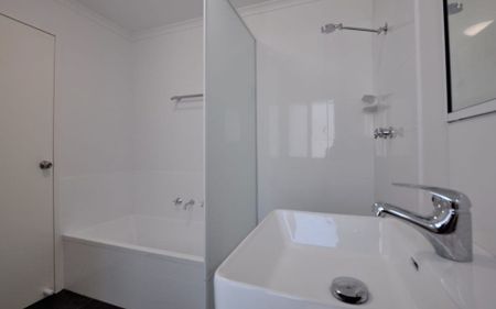 DREAMY ON DULVERTON - Fully Renovated 3x2 - Photo 4