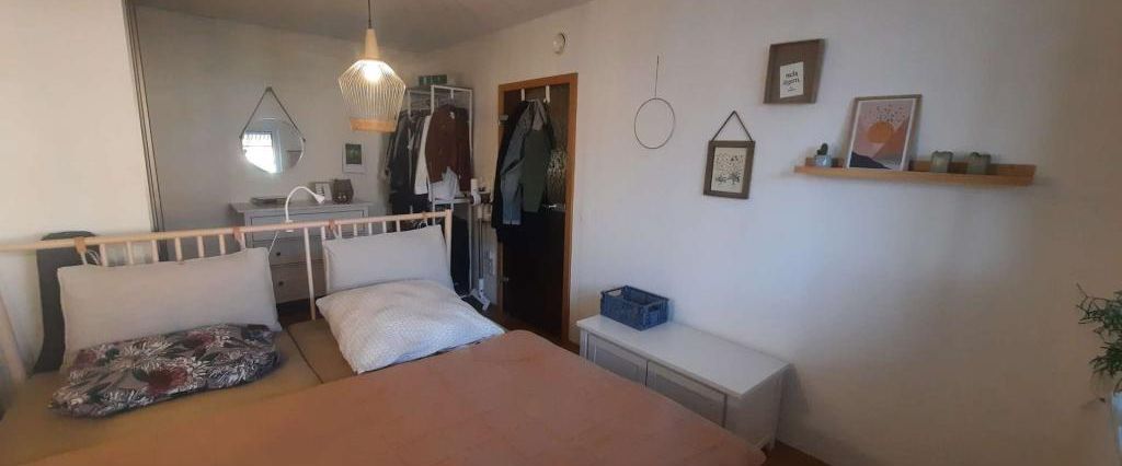 Moderne 2-Zimmer-Wohnung mit Balkon am Kirchenplatz - Foto 1