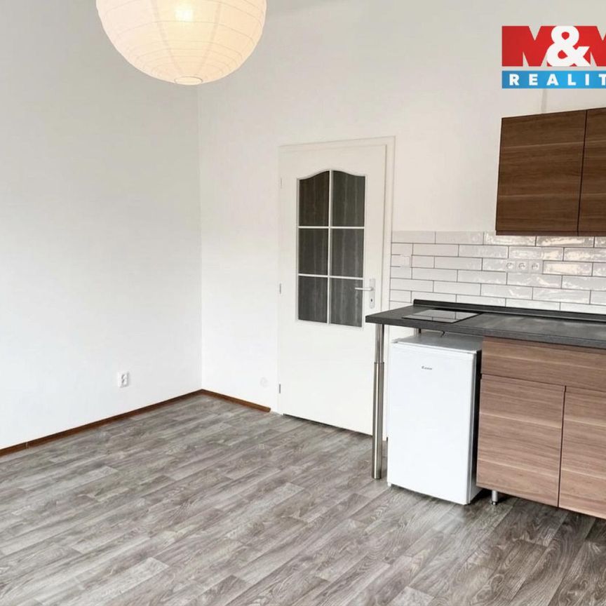 Pronájem bytu 1+kk a garsoniéry 22 m² - Photo 1