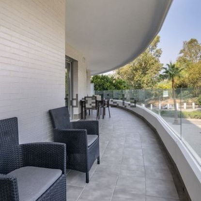 Alquiler de piso en Calle Miguel Delibes, 22 - Photo 1