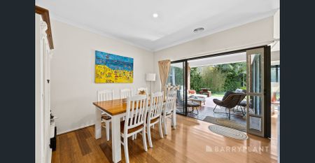 Spacious Family Living in the Heart of Arena Estate - Photo 2