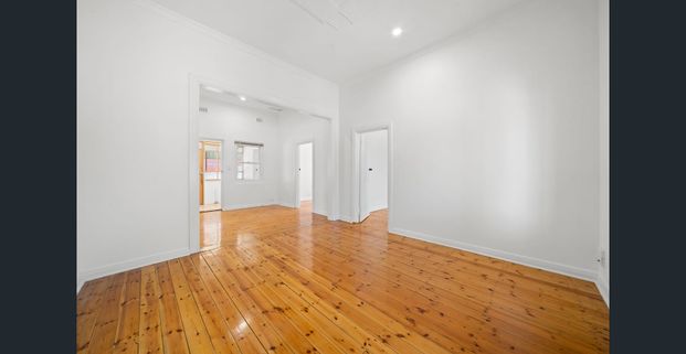 Lovely 3 Bedroom Home - Photo 1