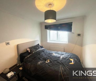 2 bedroom ground floor flat to rent - Photo 3