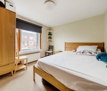 2 bedroom semi-detached house to rent - Photo 2