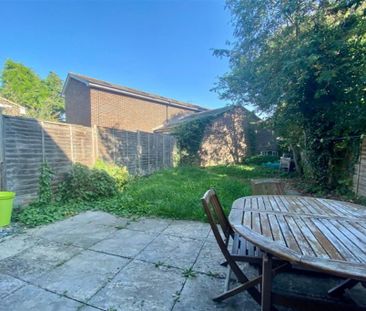 4 bedroom terraced house to rent - Photo 4