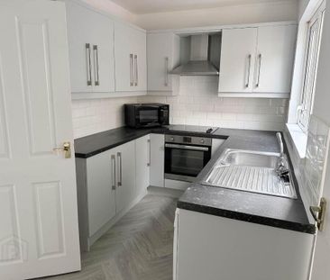 2 Avoniel Parade, Belfast, BT5 4SH - Photo 3