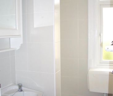 1 Bed Flat, Minard Rd, SE6 - Photo 4