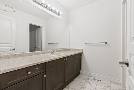 For Lease - 56 Rockledge Drive, Hamilton, Ontario - Photo 3