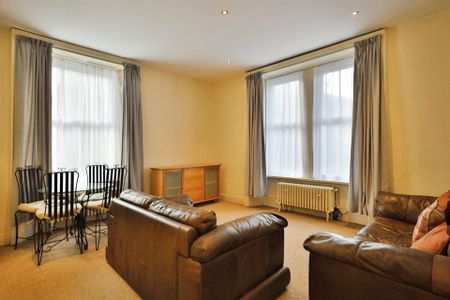 2 bedroom Flat to rent in The Vicarage, Byker, Newcastle upon Tyne - Photo 4