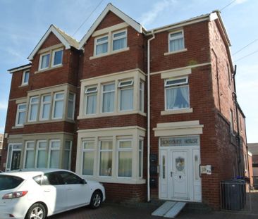 Tudor Place, Blackpool, FY4 1PQ - Photo 2