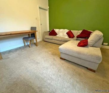 2 bedroom property to rent in Oldham - Photo 1