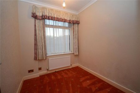 3 bedroom bungalow to rent - Photo 3