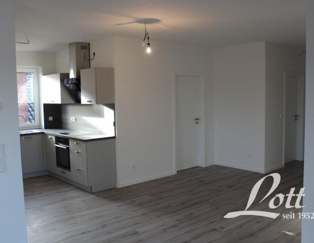 **Neubau - Schöne Oberwohnung mit Balkon anzumieten !** - Photo 1