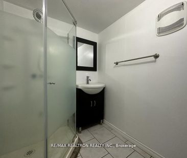 For Lease - 713 Sunnypoint Drive Unit# Lower Level, Newmarket, Ontario - Photo 4