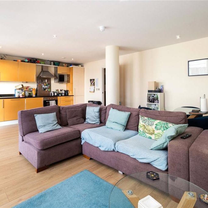 2 bedroom flat to rent - Photo 1