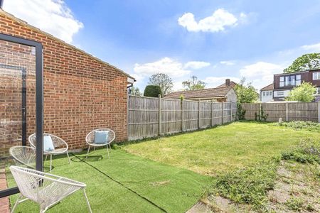 Powder Mill Lane, Twickenham, TW2 6EG - Photo 4