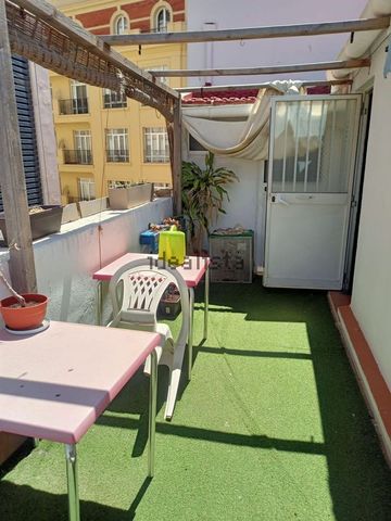 Alquiler de ático en Calle Sancha de Lara - Photo 2