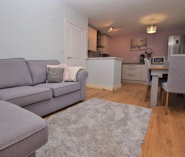 2 bedroom apartment to rent - Photo 2