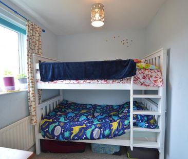 3 bedroom detached house to rent - Photo 3