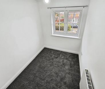 3 Bedroom House to Rent in Aintree Drive, Rushden, NN10 - Photo 5