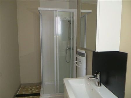 Location Appartement 2 pièces Meublé 28m² EGLETONS 19300 - Photo 5