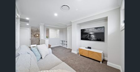 Impressive family home with an inground pool - Photo 2