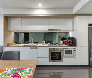 Charming Urban Living in South Brisbane - Photo 5