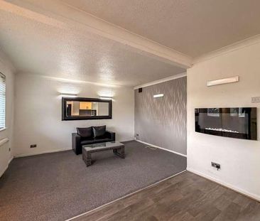 South Paddock Court, Northampton, NN3 - Photo 2