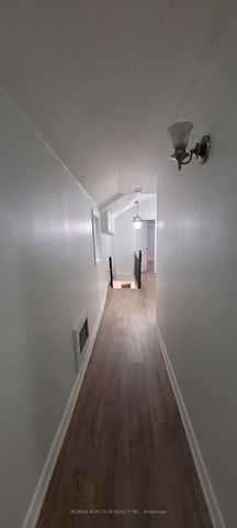 For Lease - 10 Duke Street, Whitby, Ontario - Photo 5