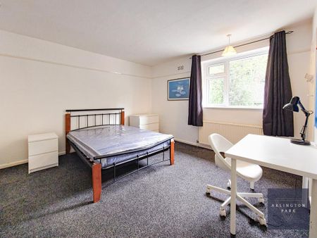 5 bedroom private hall to rent - Photo 4