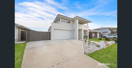LUXURIOUS FAMILY LIVING IN LOCHINVAR - Photo 2