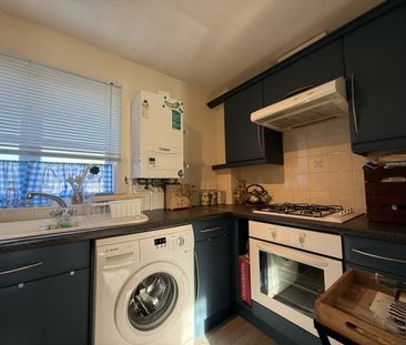 Lloyd Close, Cheltenham, GL51 - Photo 1