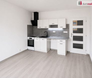 Pronájem bytu 1+kk 20 m² - Photo 1