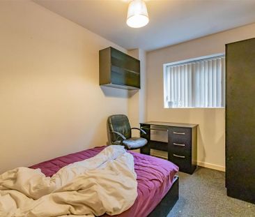 6 bedroom house to rent - Photo 4