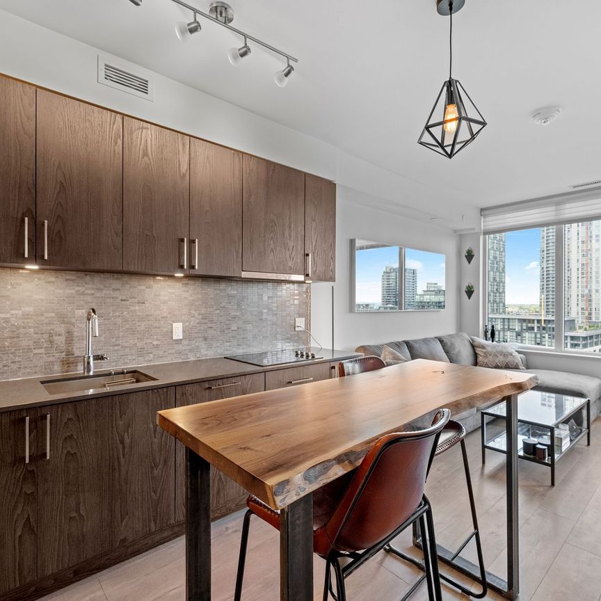 For Lease - 576 Front Street Unit# 1004, Toronto, Ontario - Photo 1