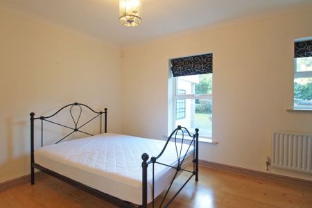 Penners Gardens, Sycamore Court Penners Gardens, KT6 - Photo 5