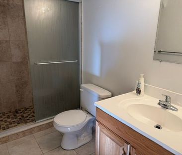 For Lease - 52 Arco Circle, Vaughan, Ontario - Photo 5