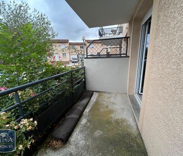 Location Appartement 2 pièces 48m² MONTCHANIN 71210 - Photo 1
