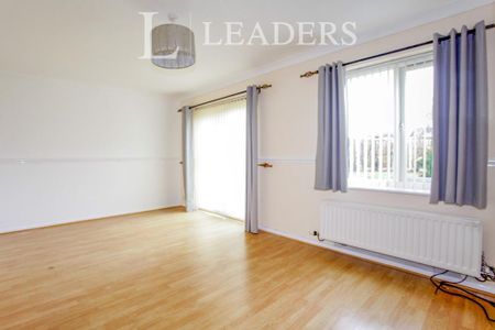 3 bedroom semi-detached house to rent - Photo 5