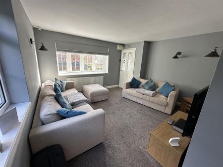 3 bedroom property to rent - Photo 2