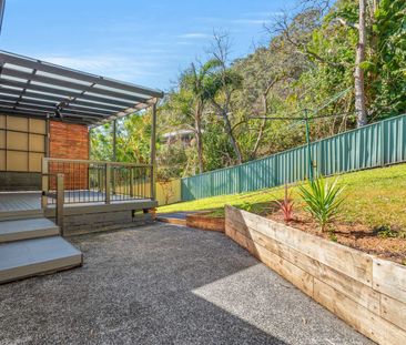 Entertainers' Delight with Beautiful Outdoor Living - Photo 5