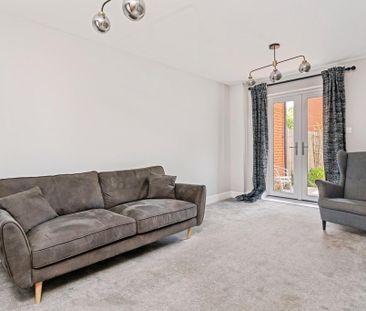 2 bedroom semi-detached house to rent - Photo 2