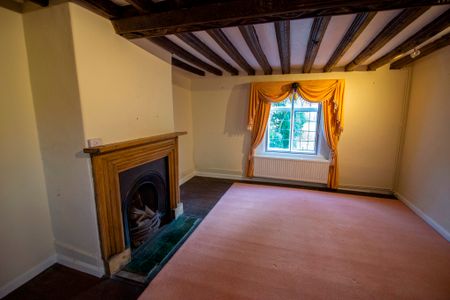 Stunning 5 bedroom period property in iconic Suffolk location - Photo 4