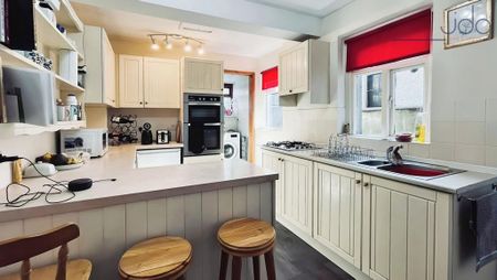 2 bedroom terraced house to rent - Photo 3