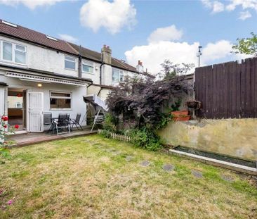 3 bedroom terraced house to rent - Photo 4