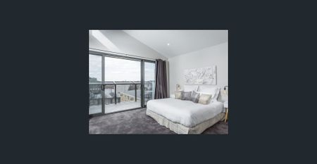 FULLY FURNISHED IN VIEW STREET - AVAILABLE IN MAY - Photo 3